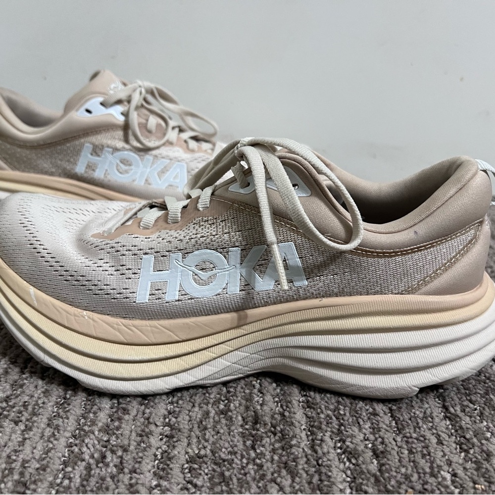 Hoka Bondi 8